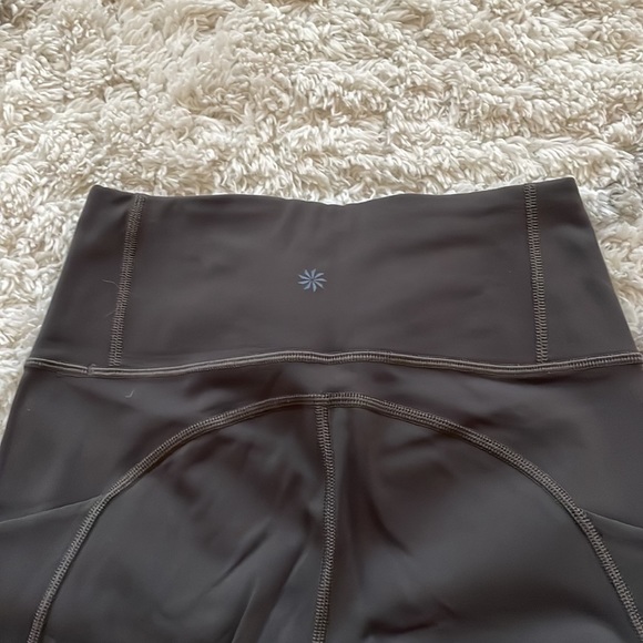 Hunter green double pocket leggings - Picture 3 of 3